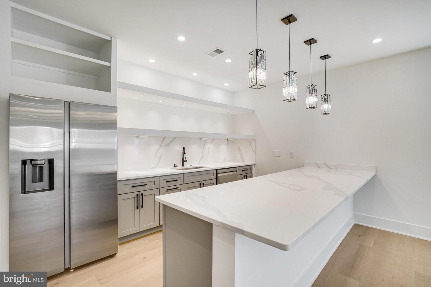 2148 CRIMMINS LN, FALLS CHURCH, Virginia 22043, 7 Bedrooms Bedrooms, ,7 BathroomsBathrooms,Residential,For sale,2148 CRIMMINS LN,VAFX2241496 MLS # VAFX2241496