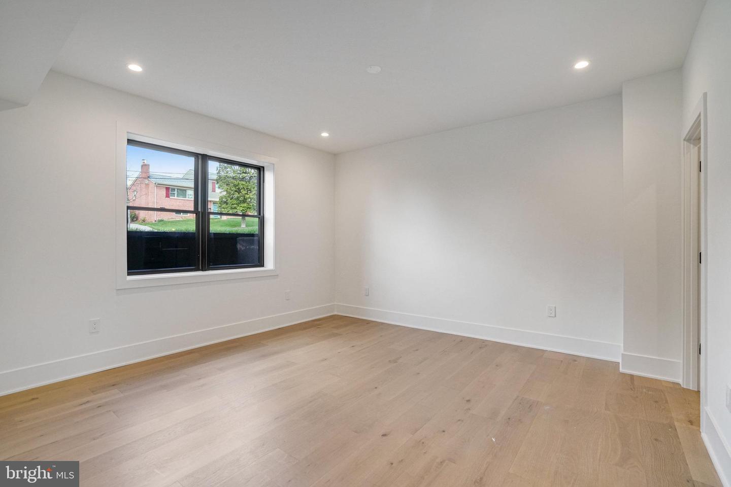 2148 CRIMMINS LN, FALLS CHURCH, Virginia 22043, 7 Bedrooms Bedrooms, ,7 BathroomsBathrooms,Residential,For sale,2148 CRIMMINS LN,VAFX2241496 MLS # VAFX2241496