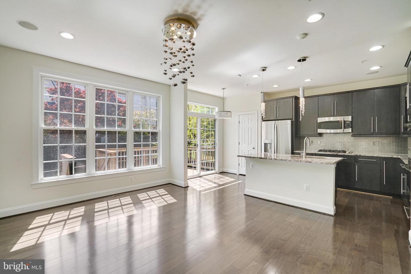 2082 HUTCHISON GROVE CT, FALLS CHURCH, Virginia 22043, 3 Bedrooms Bedrooms, ,3 BathroomsBathrooms,Residential,For sale,2082 HUTCHISON GROVE CT,VAFX2241498 MLS # VAFX2241498