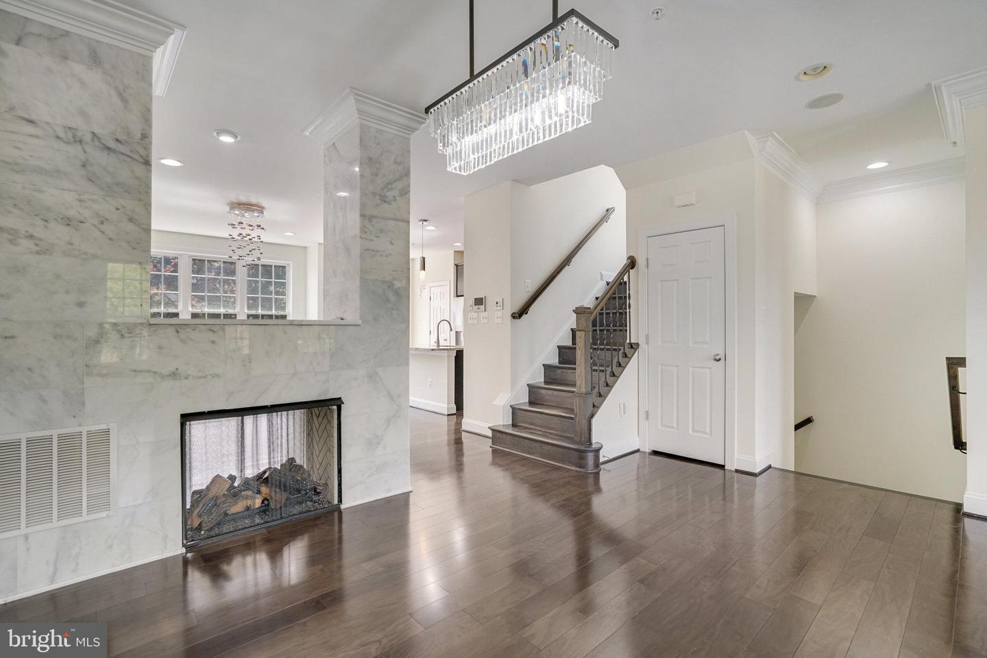2082 HUTCHISON GROVE CT, FALLS CHURCH, Virginia 22043, 3 Bedrooms Bedrooms, ,3 BathroomsBathrooms,Residential,For sale,2082 HUTCHISON GROVE CT,VAFX2241498 MLS # VAFX2241498