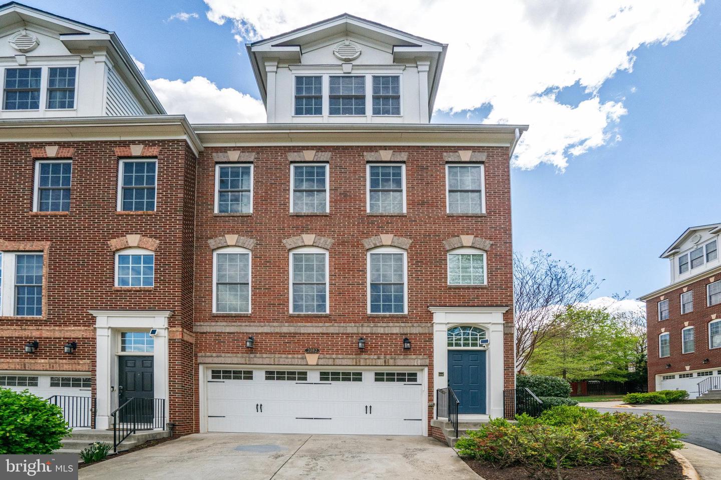 2082 HUTCHISON GROVE CT, FALLS CHURCH, Virginia 22043, 3 Bedrooms Bedrooms, ,3 BathroomsBathrooms,Residential,For sale,2082 HUTCHISON GROVE CT,VAFX2241498 MLS # VAFX2241498