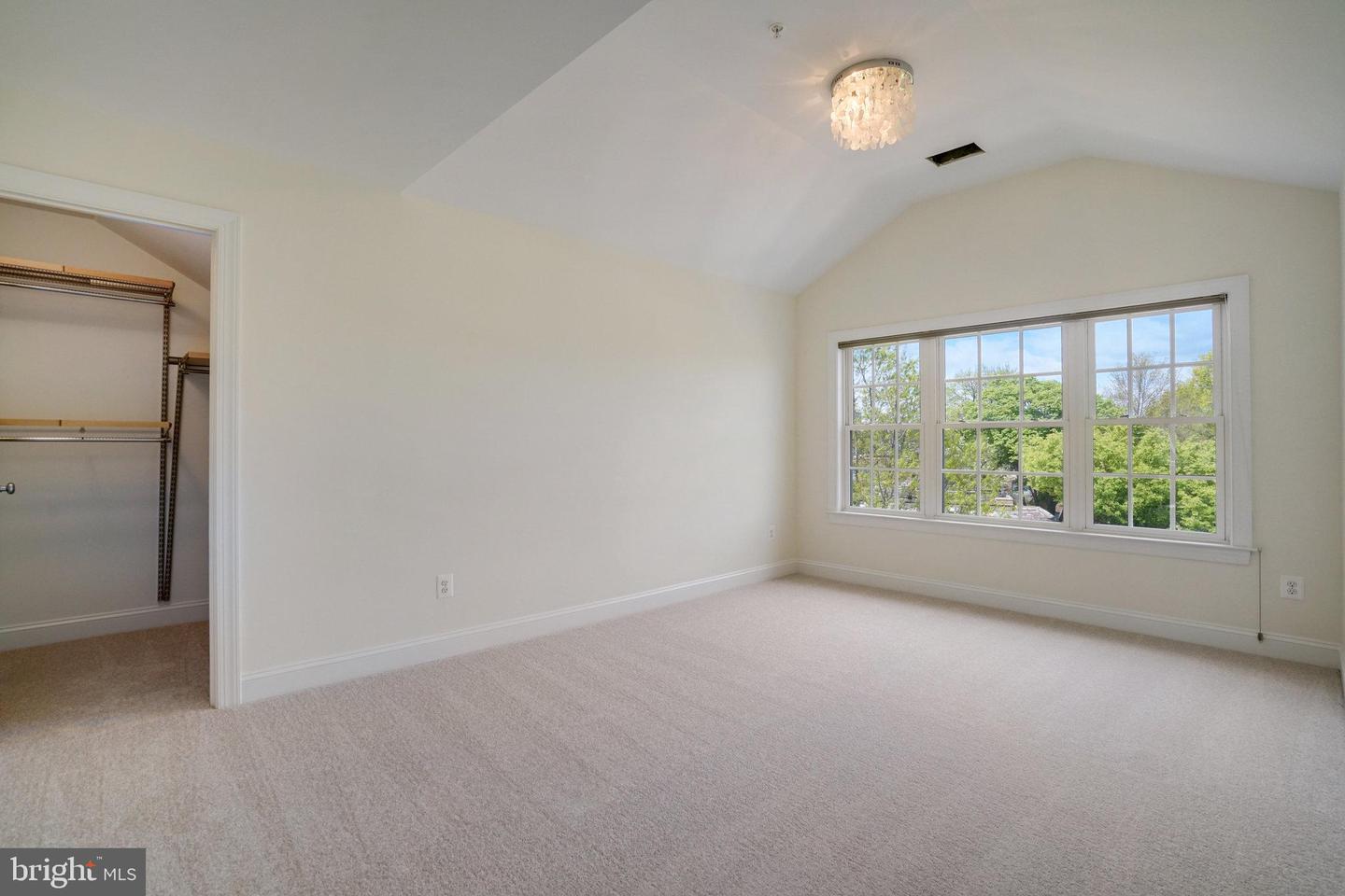 2082 HUTCHISON GROVE CT, FALLS CHURCH, Virginia 22043, 3 Bedrooms Bedrooms, ,3 BathroomsBathrooms,Residential,For sale,2082 HUTCHISON GROVE CT,VAFX2241498 MLS # VAFX2241498