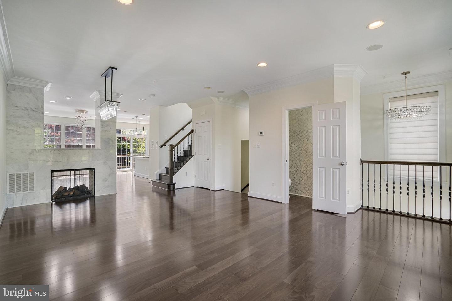 2082 HUTCHISON GROVE CT, FALLS CHURCH, Virginia 22043, 3 Bedrooms Bedrooms, ,3 BathroomsBathrooms,Residential,For sale,2082 HUTCHISON GROVE CT,VAFX2241498 MLS # VAFX2241498