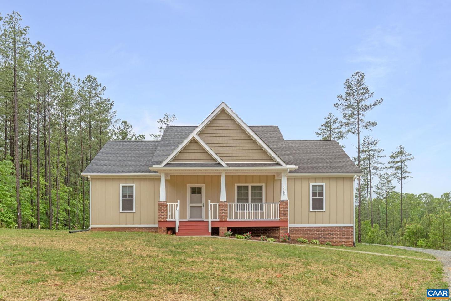 6169 COMMUNITY HOUSE RD, COLUMBIA, Virginia 23038, 3 Bedrooms Bedrooms, ,2 BathroomsBathrooms,Residential,For sale,6169 COMMUNITY HOUSE RD,664643 MLS # 664643