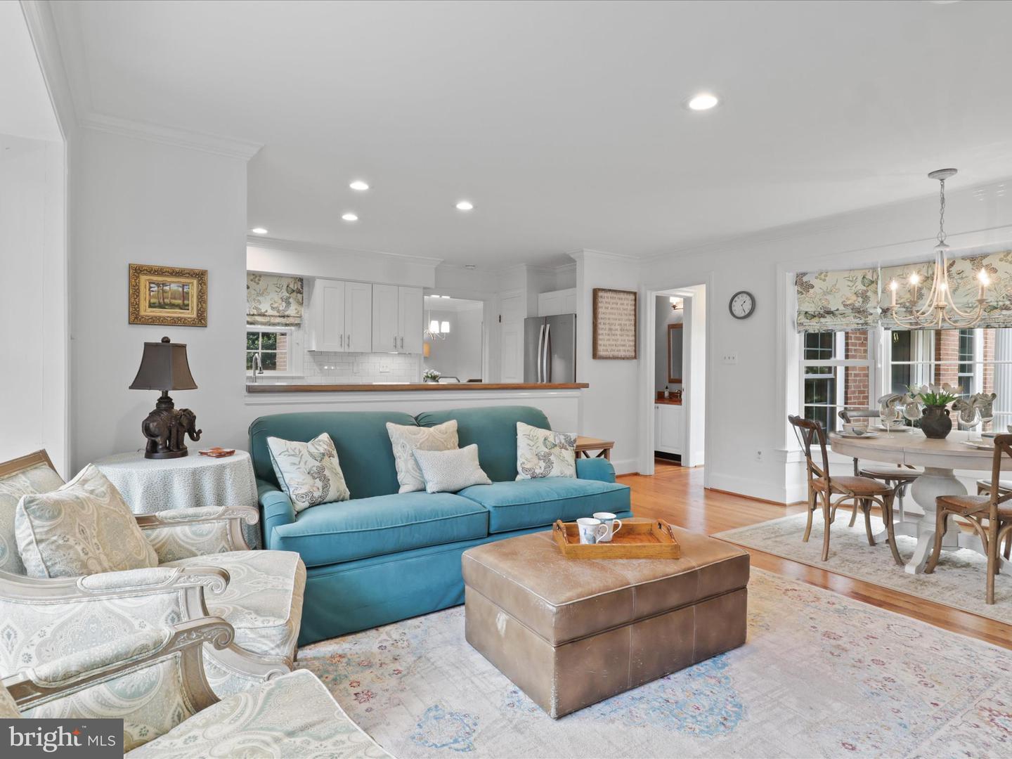 7287 EVANS MILL RD, MCLEAN, Virginia 22101, 4 Bedrooms Bedrooms, ,3 BathroomsBathrooms,Residential,For sale,7287 EVANS MILL RD,VAFX2241524 MLS # VAFX2241524