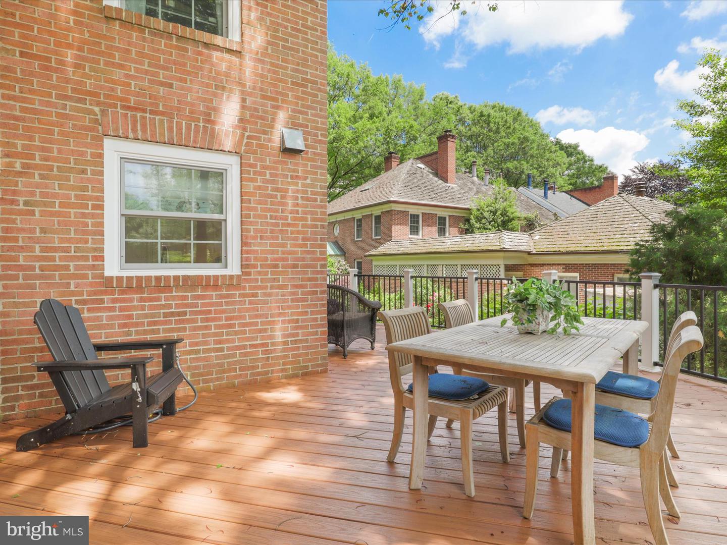 7287 EVANS MILL RD, MCLEAN, Virginia 22101, 4 Bedrooms Bedrooms, ,3 BathroomsBathrooms,Residential,For sale,7287 EVANS MILL RD,VAFX2241524 MLS # VAFX2241524