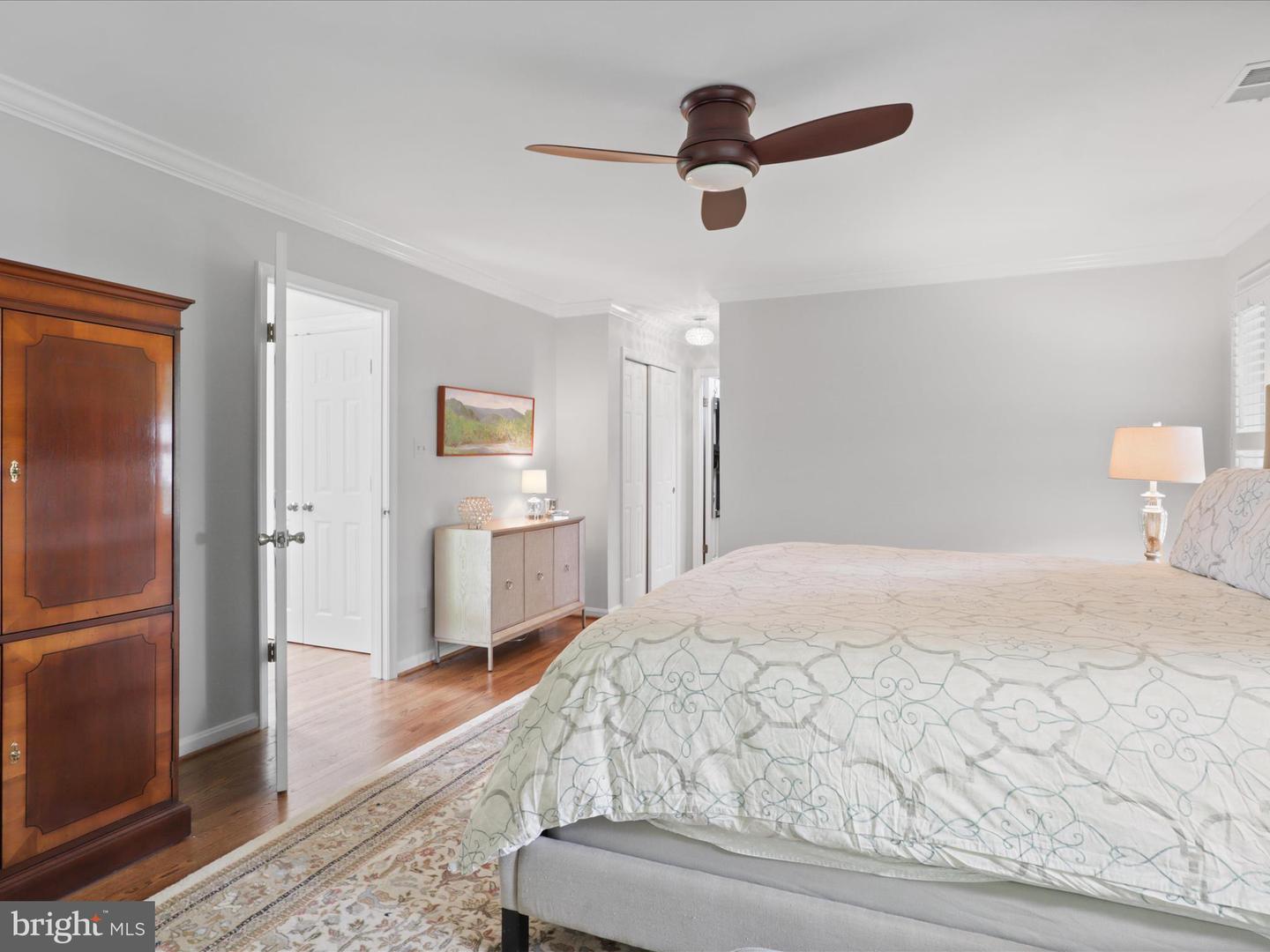 7287 EVANS MILL RD, MCLEAN, Virginia 22101, 4 Bedrooms Bedrooms, ,3 BathroomsBathrooms,Residential,For sale,7287 EVANS MILL RD,VAFX2241524 MLS # VAFX2241524