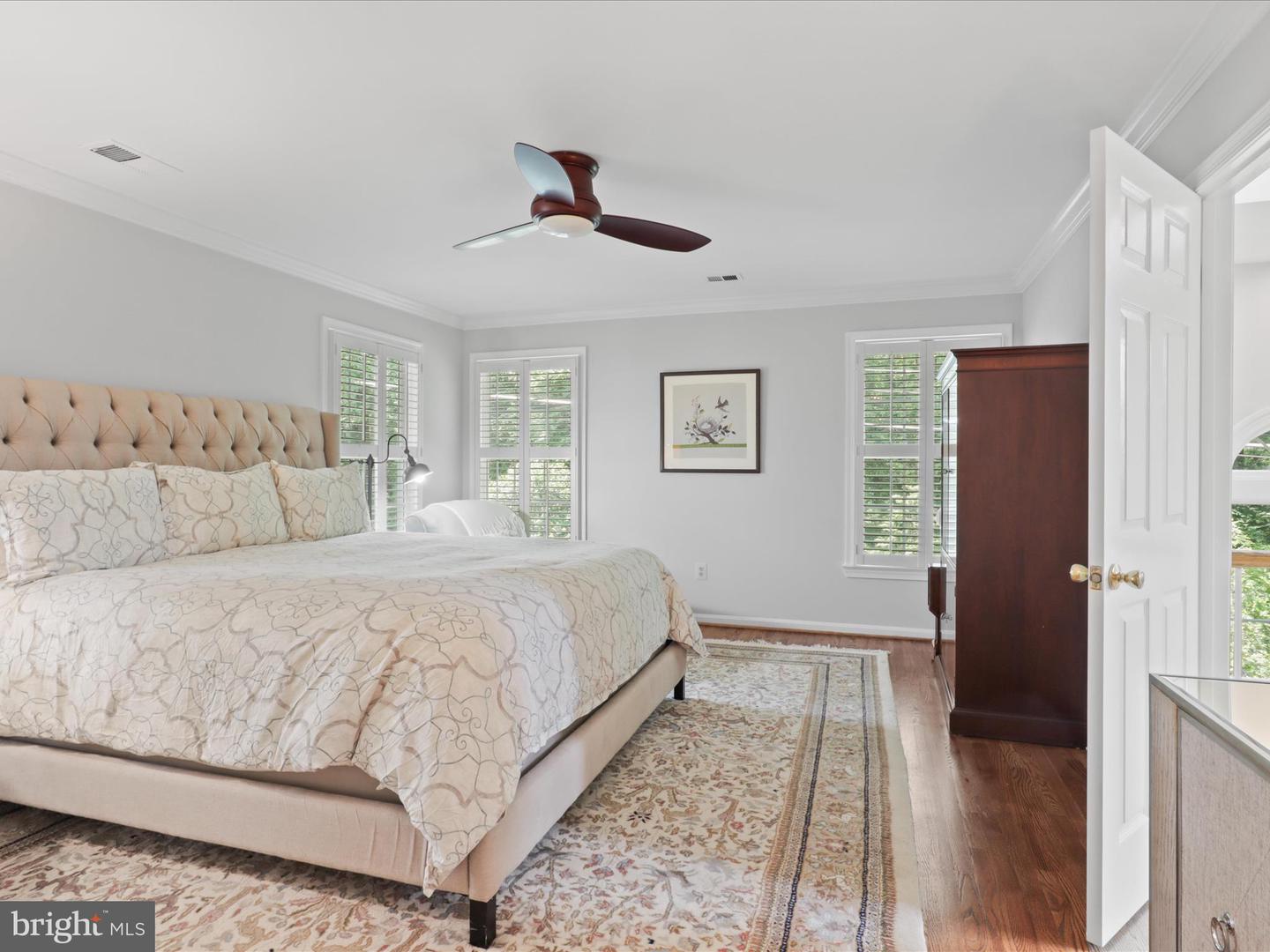 7287 EVANS MILL RD, MCLEAN, Virginia 22101, 4 Bedrooms Bedrooms, ,3 BathroomsBathrooms,Residential,For sale,7287 EVANS MILL RD,VAFX2241524 MLS # VAFX2241524