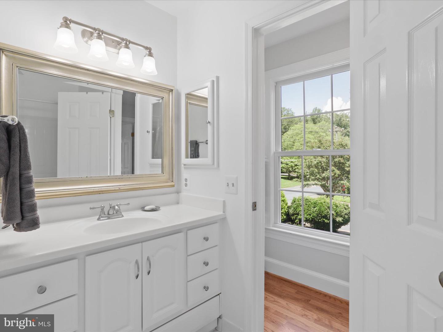 7287 EVANS MILL RD, MCLEAN, Virginia 22101, 4 Bedrooms Bedrooms, ,3 BathroomsBathrooms,Residential,For sale,7287 EVANS MILL RD,VAFX2241524 MLS # VAFX2241524
