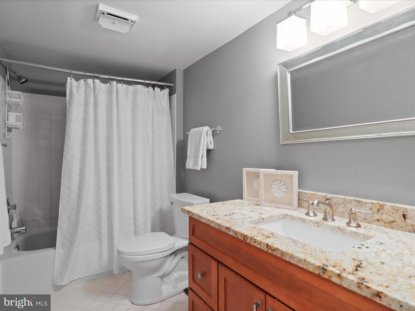 7287 EVANS MILL RD, MCLEAN, Virginia 22101, 4 Bedrooms Bedrooms, ,3 BathroomsBathrooms,Residential,For sale,7287 EVANS MILL RD,VAFX2241524 MLS # VAFX2241524