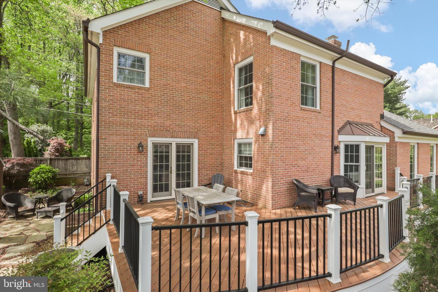 7287 EVANS MILL RD, MCLEAN, Virginia 22101, 4 Bedrooms Bedrooms, ,3 BathroomsBathrooms,Residential,For sale,7287 EVANS MILL RD,VAFX2241524 MLS # VAFX2241524