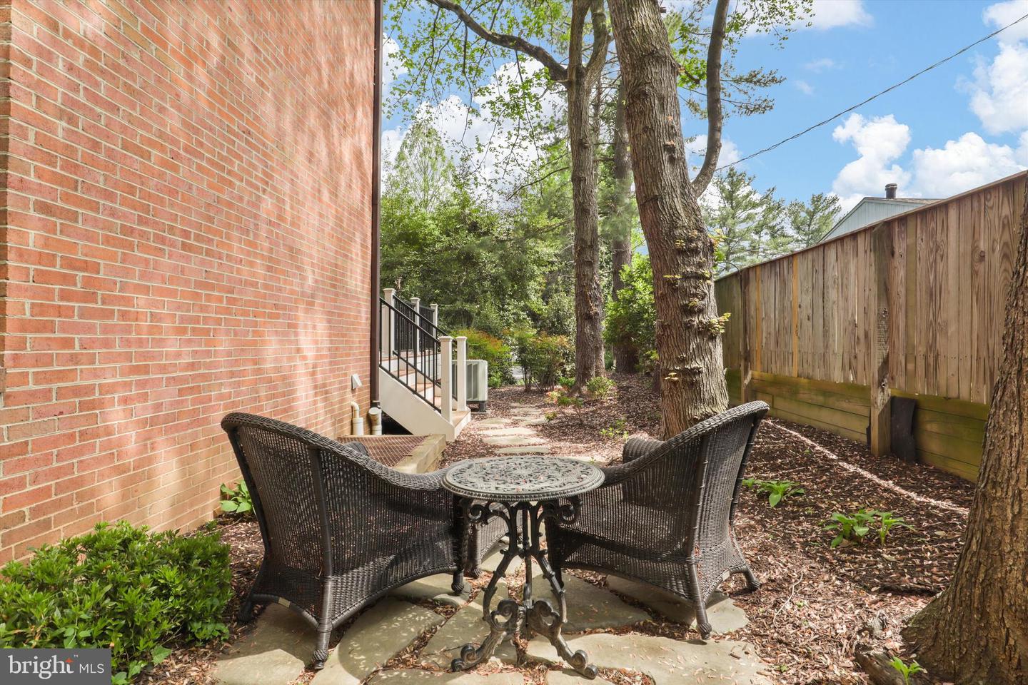 7287 EVANS MILL RD, MCLEAN, Virginia 22101, 4 Bedrooms Bedrooms, ,3 BathroomsBathrooms,Residential,For sale,7287 EVANS MILL RD,VAFX2241524 MLS # VAFX2241524