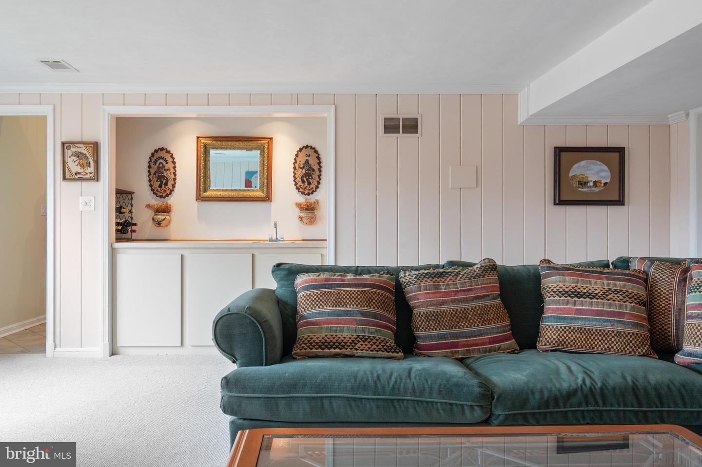 7104 SUSSEX PL, ALEXANDRIA, Virginia 22307, 3 Bedrooms Bedrooms, ,3 BathroomsBathrooms,Residential,For sale,7104 SUSSEX PL,VAFX2241526 MLS # VAFX2241526