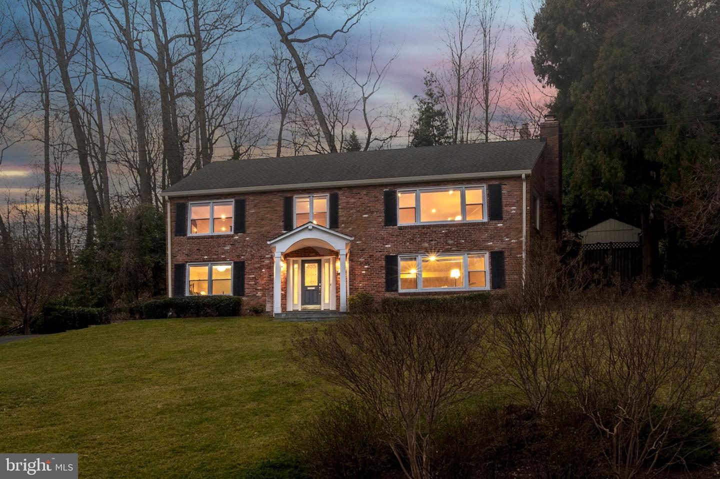 7104 SUSSEX PL, ALEXANDRIA, Virginia 22307, 3 Bedrooms Bedrooms, ,3 BathroomsBathrooms,Residential,For sale,7104 SUSSEX PL,VAFX2241526 MLS # VAFX2241526