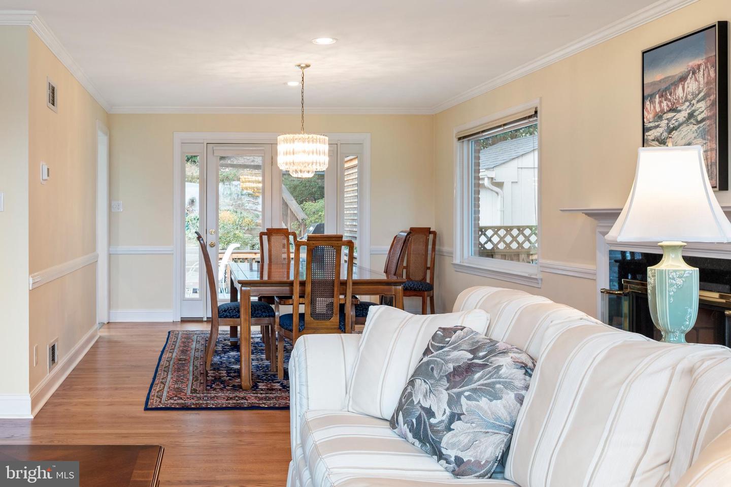7104 SUSSEX PL, ALEXANDRIA, Virginia 22307, 3 Bedrooms Bedrooms, ,3 BathroomsBathrooms,Residential,For sale,7104 SUSSEX PL,VAFX2241526 MLS # VAFX2241526