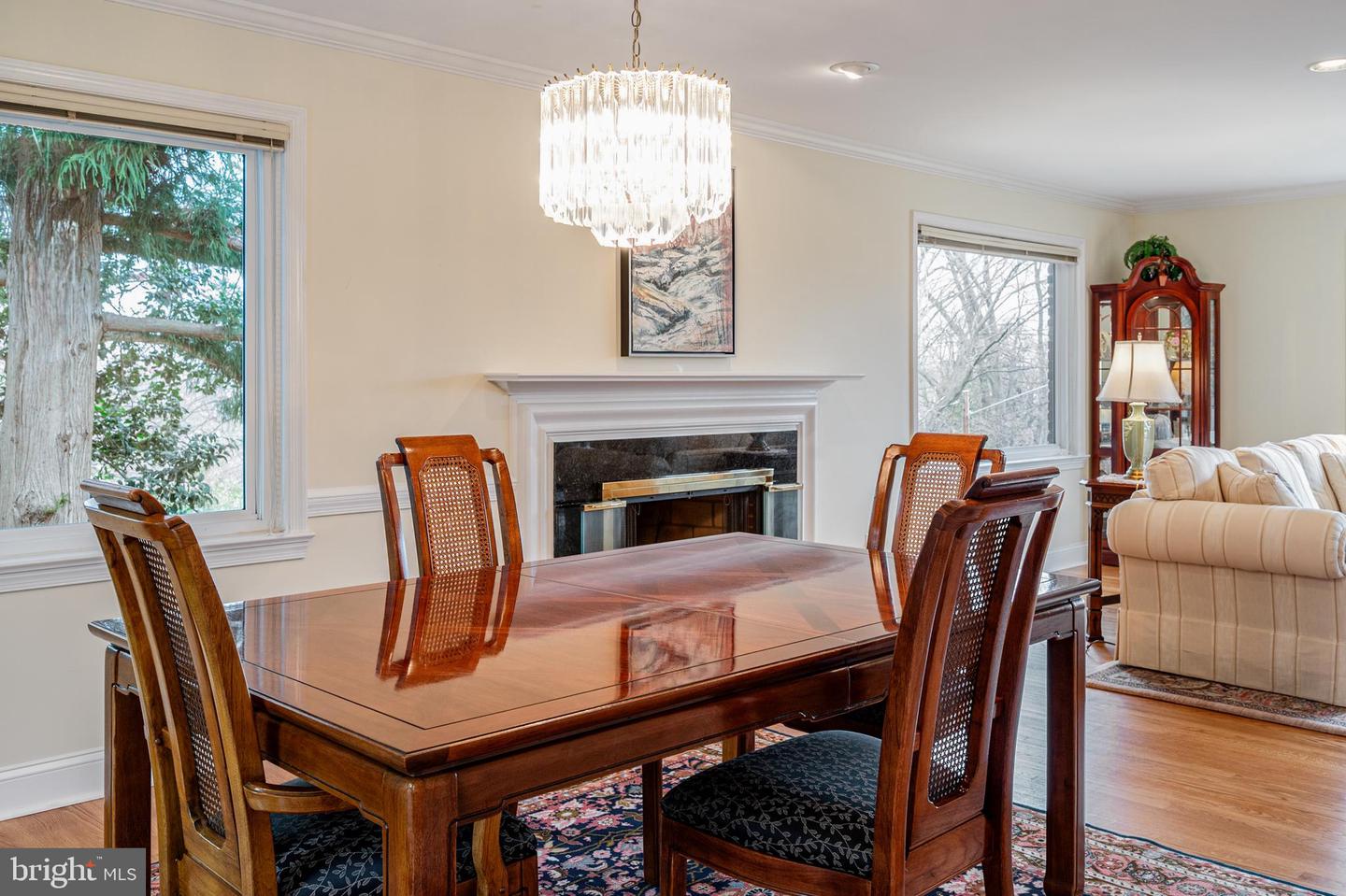 7104 SUSSEX PL, ALEXANDRIA, Virginia 22307, 3 Bedrooms Bedrooms, ,3 BathroomsBathrooms,Residential,For sale,7104 SUSSEX PL,VAFX2241526 MLS # VAFX2241526