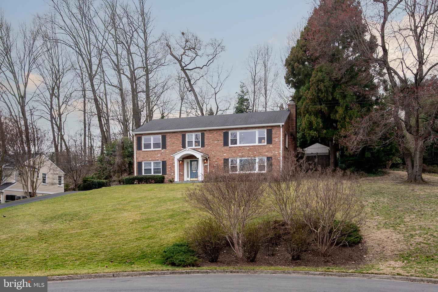 7104 SUSSEX PL, ALEXANDRIA, Virginia 22307, 3 Bedrooms Bedrooms, ,3 BathroomsBathrooms,Residential,For sale,7104 SUSSEX PL,VAFX2241526 MLS # VAFX2241526