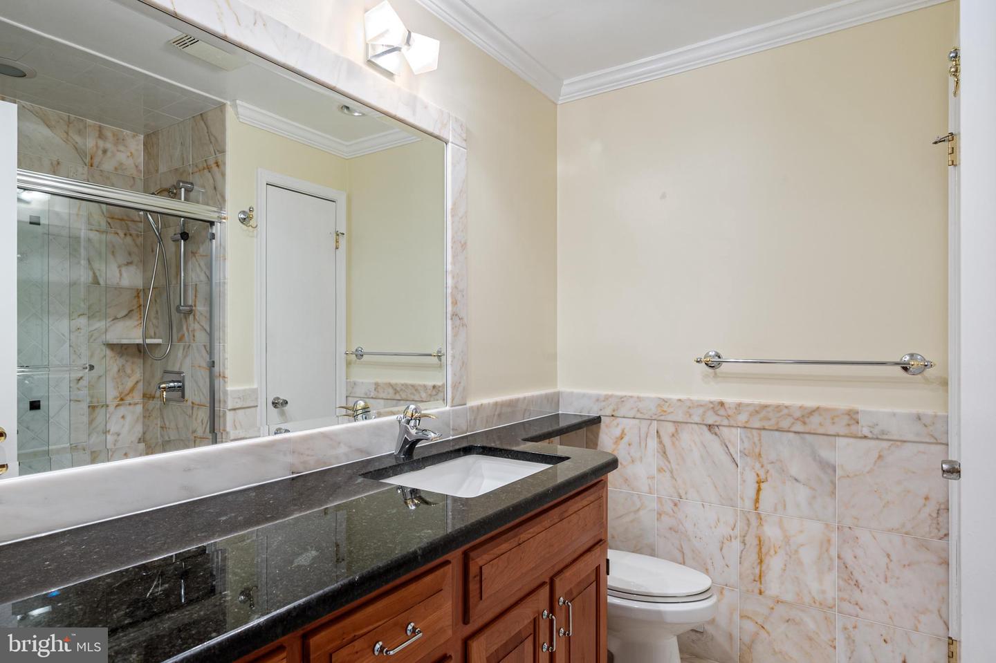 7104 SUSSEX PL, ALEXANDRIA, Virginia 22307, 3 Bedrooms Bedrooms, ,3 BathroomsBathrooms,Residential,For sale,7104 SUSSEX PL,VAFX2241526 MLS # VAFX2241526