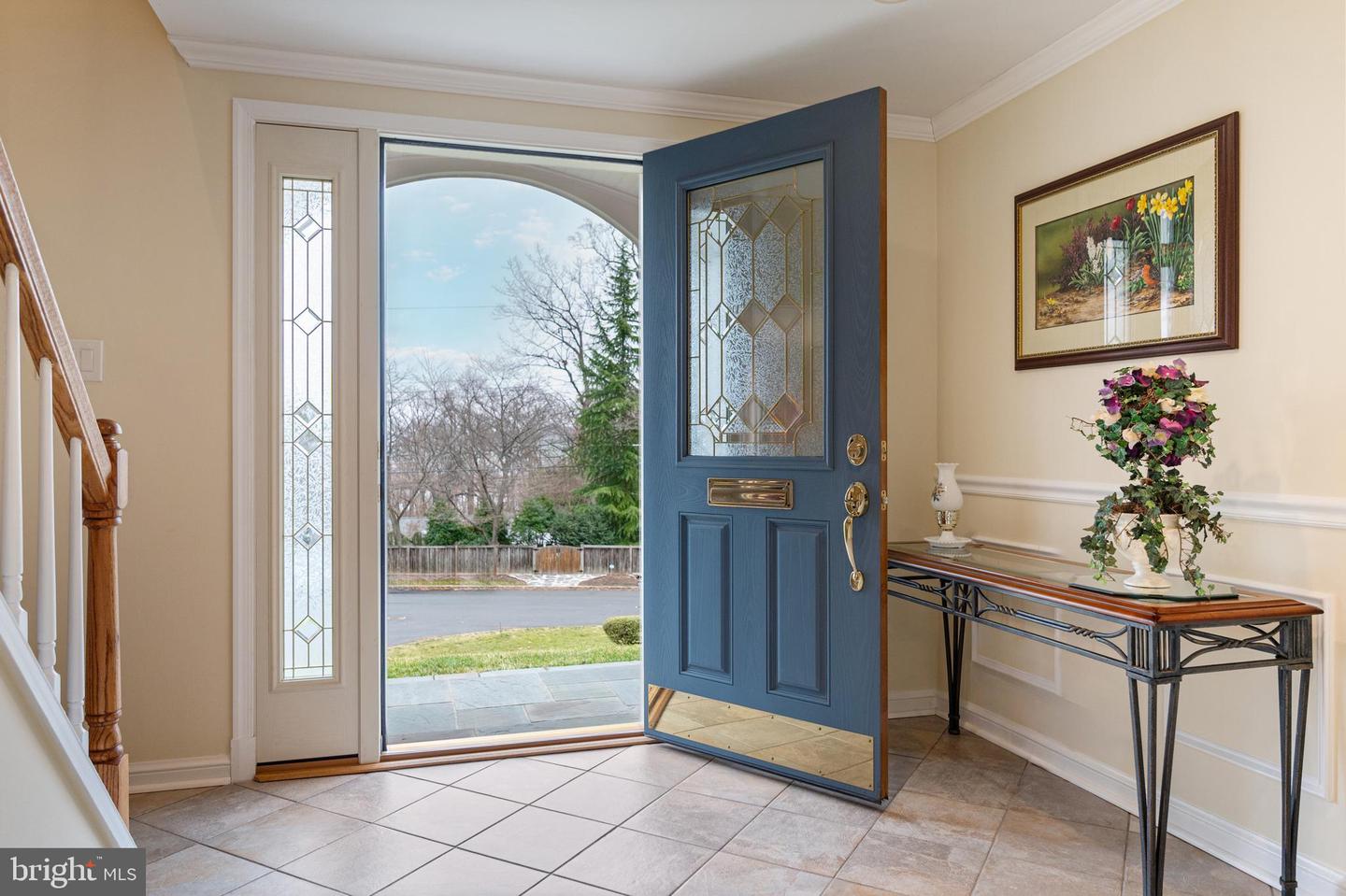 7104 SUSSEX PL, ALEXANDRIA, Virginia 22307, 3 Bedrooms Bedrooms, ,3 BathroomsBathrooms,Residential,For sale,7104 SUSSEX PL,VAFX2241526 MLS # VAFX2241526