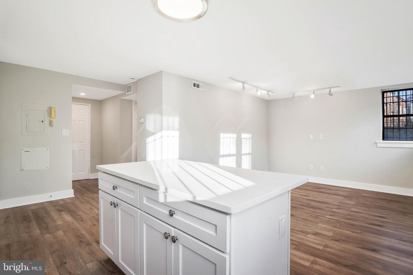 212-212 OAKWOOD ST SE #B5, WASHINGTON, District Of Columbia 20032, 1 Bedroom Bedrooms, ,1 BathroomBathrooms,Residential,For sale,212-212 OAKWOOD ST SE #B5,DCDC2201178 MLS # DCDC2201178