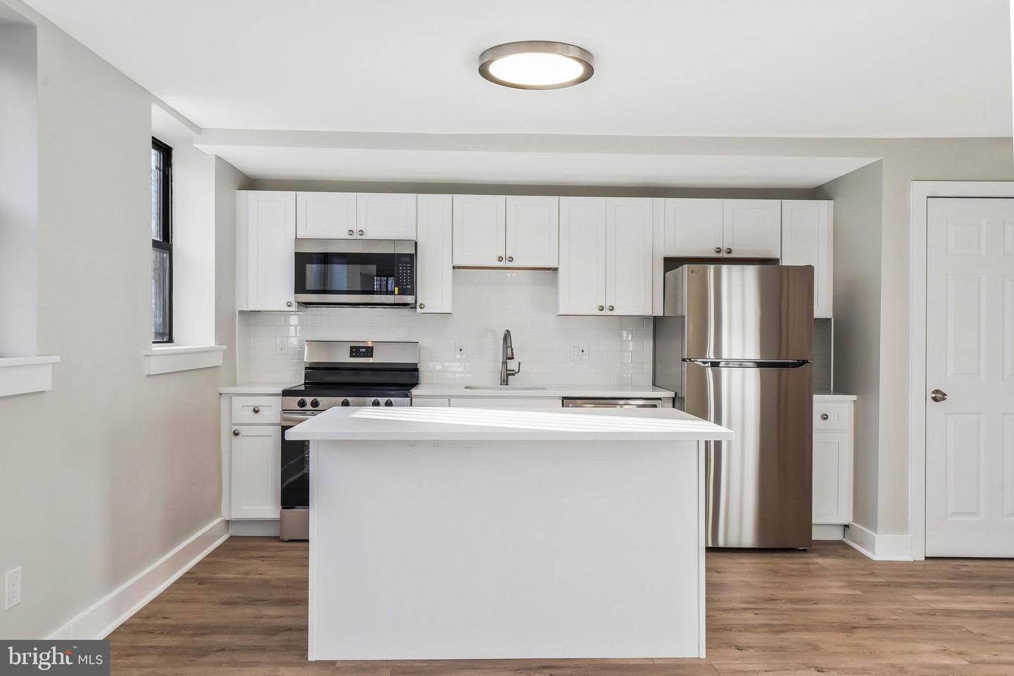 212-212 OAKWOOD ST SE #B5, WASHINGTON, District Of Columbia 20032, 1 Bedroom Bedrooms, ,1 BathroomBathrooms,Residential,For sale,212-212 OAKWOOD ST SE #B5,DCDC2201178 MLS # DCDC2201178