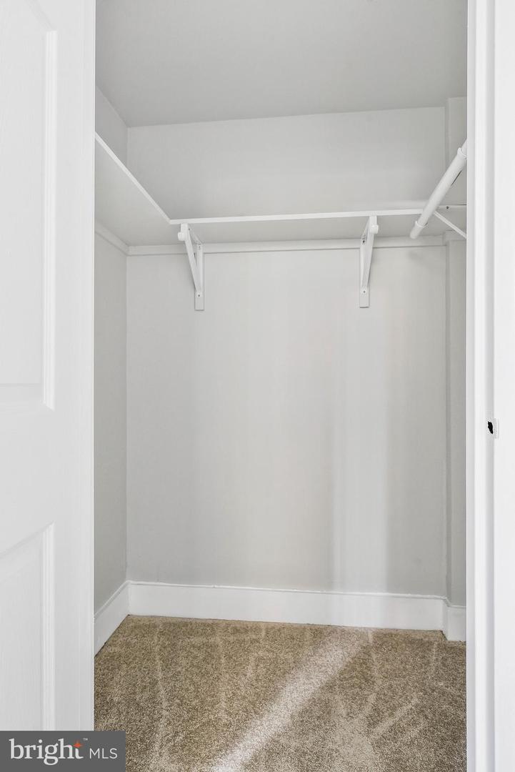 212-212 OAKWOOD ST SE #B5, WASHINGTON, District Of Columbia 20032, 1 Bedroom Bedrooms, ,1 BathroomBathrooms,Residential,For sale,212-212 OAKWOOD ST SE #B5,DCDC2201178 MLS # DCDC2201178