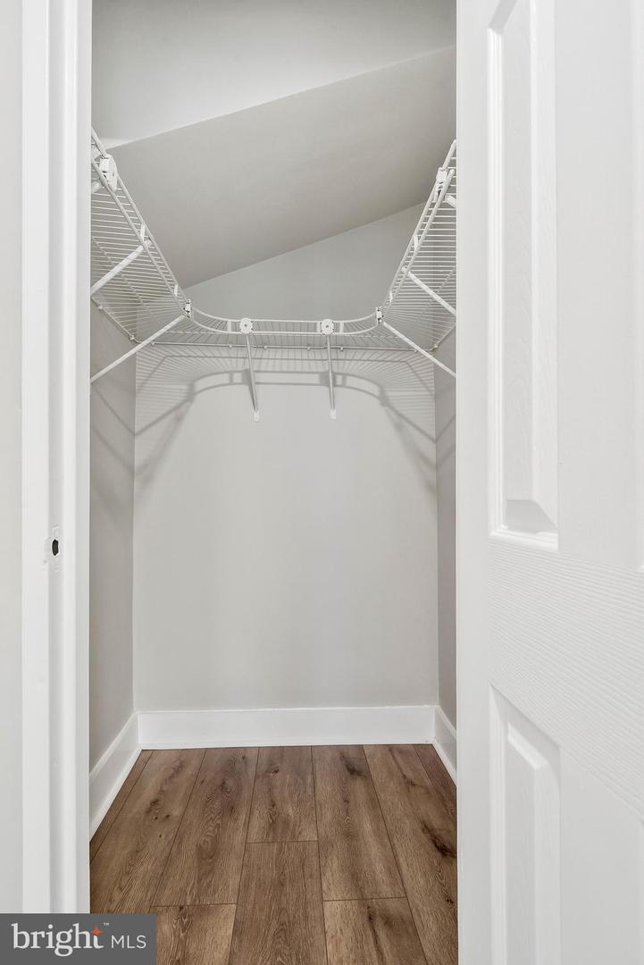 212-212 OAKWOOD ST SE #B5, WASHINGTON, District Of Columbia 20032, 1 Bedroom Bedrooms, ,1 BathroomBathrooms,Residential,For sale,212-212 OAKWOOD ST SE #B5,DCDC2201178 MLS # DCDC2201178