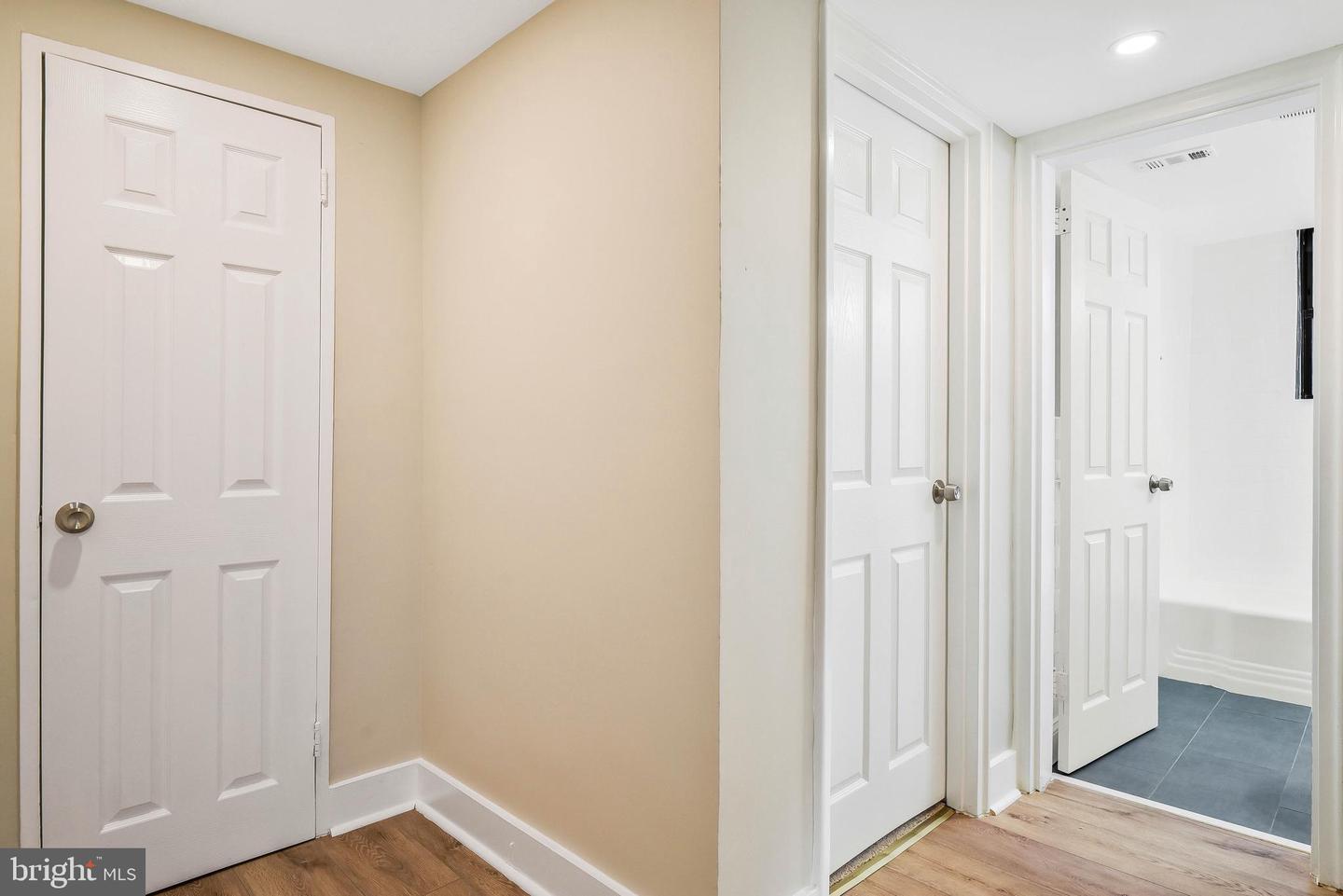 212-212 OAKWOOD ST SE #B5, WASHINGTON, District Of Columbia 20032, 1 Bedroom Bedrooms, ,1 BathroomBathrooms,Residential,For sale,212-212 OAKWOOD ST SE #B5,DCDC2201178 MLS # DCDC2201178