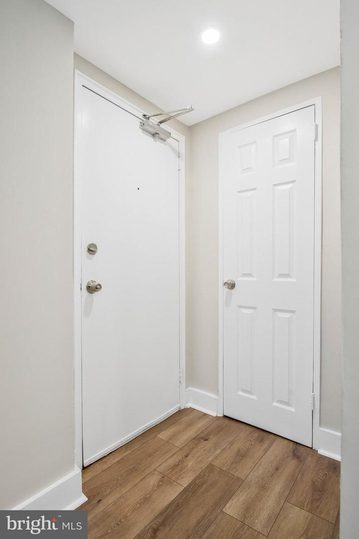 212-212 OAKWOOD ST SE #B5, WASHINGTON, District Of Columbia 20032, 1 Bedroom Bedrooms, ,1 BathroomBathrooms,Residential,For sale,212-212 OAKWOOD ST SE #B5,DCDC2201178 MLS # DCDC2201178