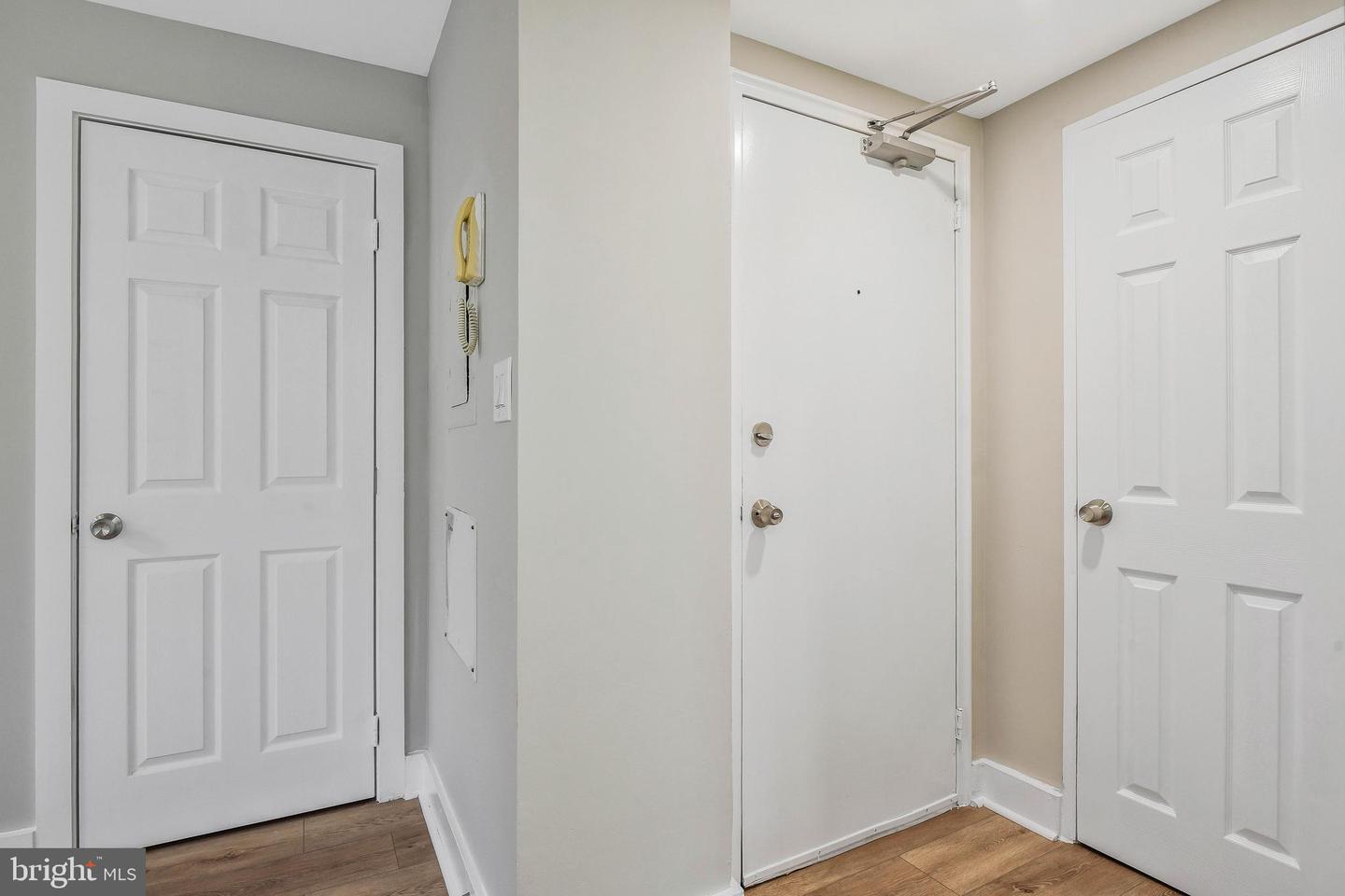 212-212 OAKWOOD ST SE #B5, WASHINGTON, District Of Columbia 20032, 1 Bedroom Bedrooms, ,1 BathroomBathrooms,Residential,For sale,212-212 OAKWOOD ST SE #B5,DCDC2201178 MLS # DCDC2201178