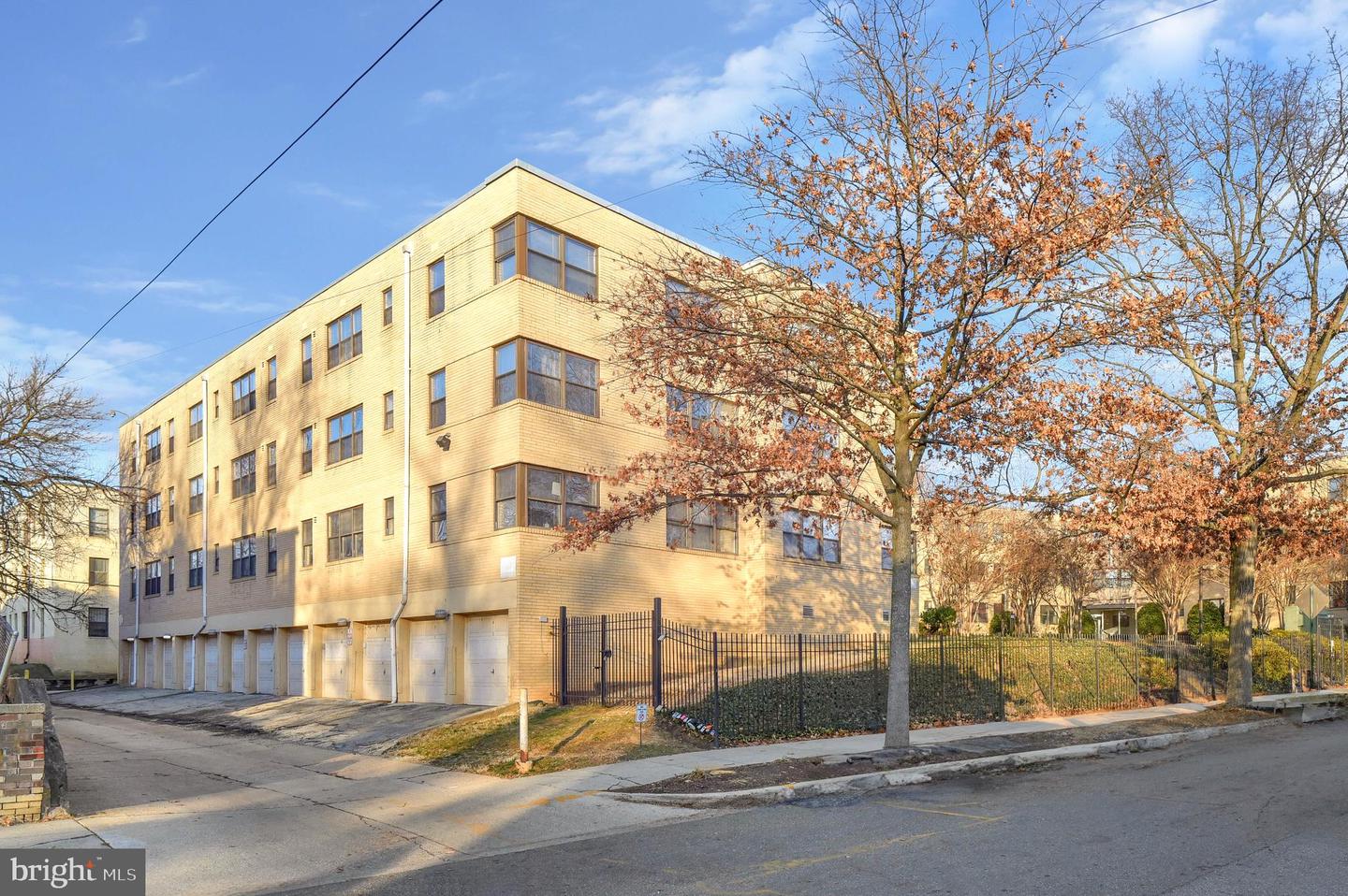 212-212 OAKWOOD ST SE #B5, WASHINGTON, District Of Columbia 20032, 1 Bedroom Bedrooms, ,1 BathroomBathrooms,Residential,For sale,212-212 OAKWOOD ST SE #B5,DCDC2201178 MLS # DCDC2201178