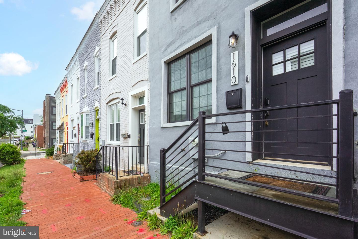 1610 LEVIS ST NE, WASHINGTON, District Of Columbia 20002, 2 Bedrooms Bedrooms, ,2 BathroomsBathrooms,Residential,For sale,1610 LEVIS ST NE,DCDC2201154 MLS # DCDC2201154