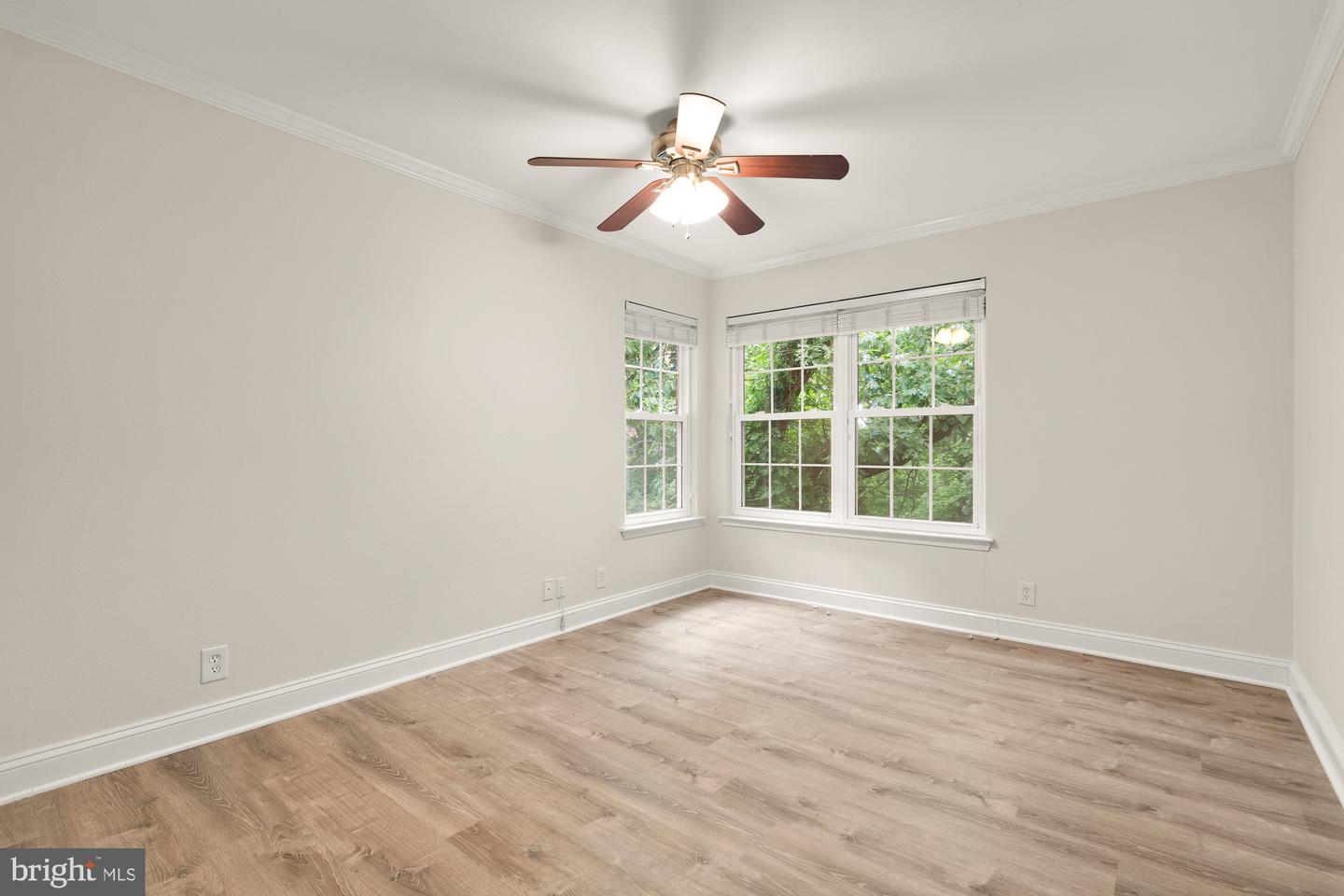 3303 WYNDHAM CIR #347, ALEXANDRIA, Virginia 22302, 2 Bedrooms Bedrooms, ,2 BathroomsBathrooms,Residential,For sale,3303 WYNDHAM CIR #347,VAAX2045446 MLS # VAAX2045446