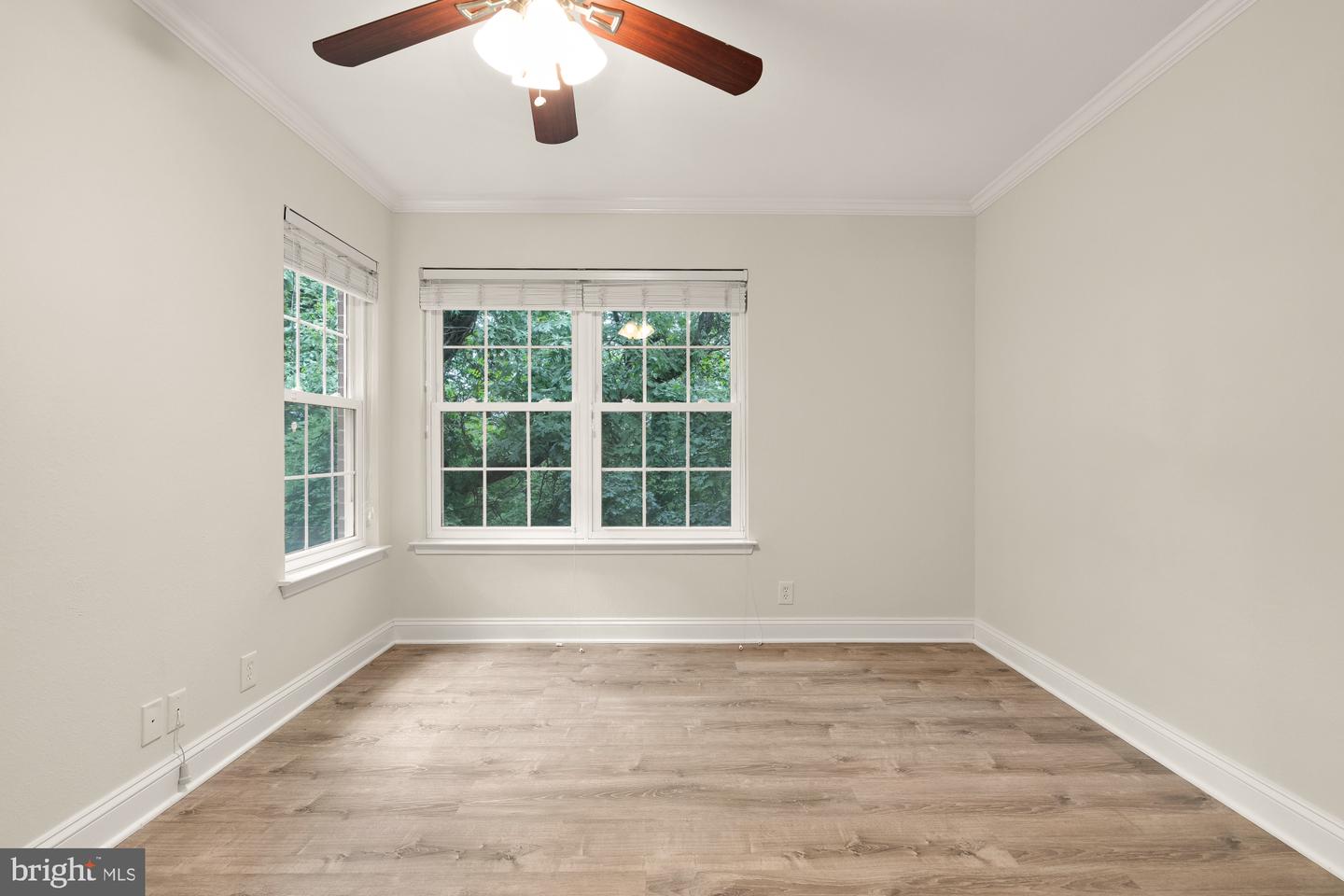 3303 WYNDHAM CIR #347, ALEXANDRIA, Virginia 22302, 2 Bedrooms Bedrooms, ,2 BathroomsBathrooms,Residential,For sale,3303 WYNDHAM CIR #347,VAAX2045446 MLS # VAAX2045446