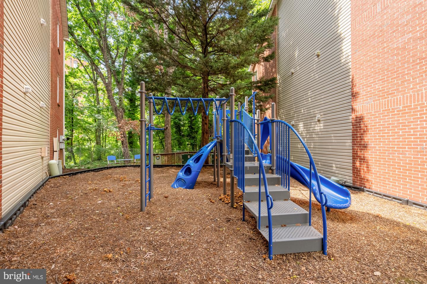 3303 WYNDHAM CIR #347, ALEXANDRIA, Virginia 22302, 2 Bedrooms Bedrooms, ,2 BathroomsBathrooms,Residential,For sale,3303 WYNDHAM CIR #347,VAAX2045446 MLS # VAAX2045446