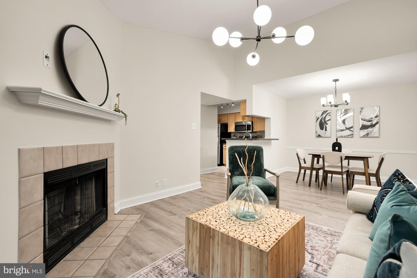 3303 WYNDHAM CIR #347, ALEXANDRIA, Virginia 22302, 2 Bedrooms Bedrooms, ,2 BathroomsBathrooms,Residential,For sale,3303 WYNDHAM CIR #347,VAAX2045446 MLS # VAAX2045446