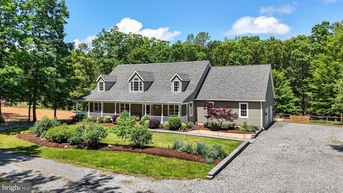 17397 ROSIERS CREEK LN, KING GEORGE, Virginia 22485, 5 Bedrooms Bedrooms, ,4 BathroomsBathrooms,Residential,For sale,17397 ROSIERS CREEK LN,VAKG2006436 MLS # VAKG2006436