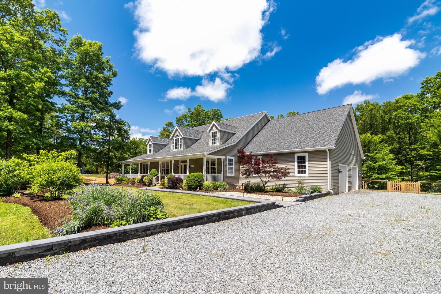 17397 ROSIERS CREEK LN, KING GEORGE, Virginia 22485, 5 Bedrooms Bedrooms, ,4 BathroomsBathrooms,Residential,For sale,17397 ROSIERS CREEK LN,VAKG2006436 MLS # VAKG2006436