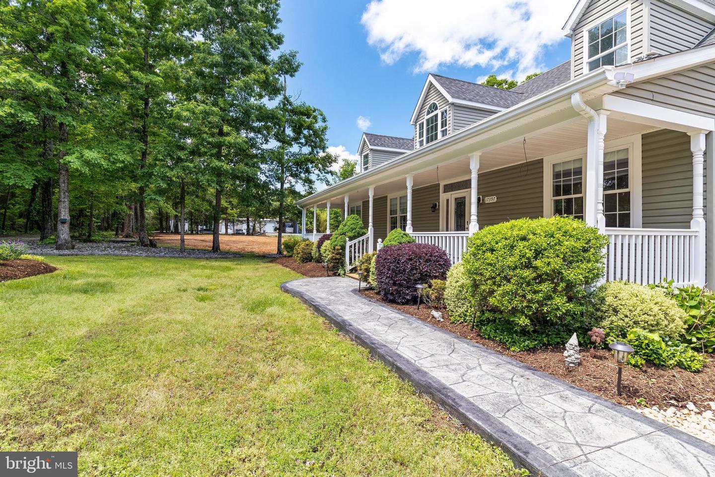 17397 ROSIERS CREEK LN, KING GEORGE, Virginia 22485, 5 Bedrooms Bedrooms, ,4 BathroomsBathrooms,Residential,For sale,17397 ROSIERS CREEK LN,VAKG2006436 MLS # VAKG2006436