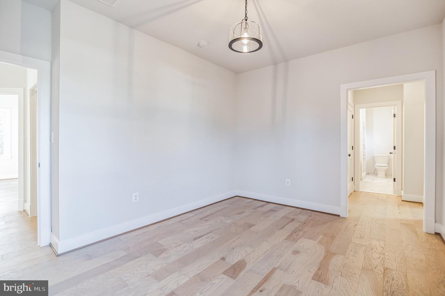 3608 CENTER DR, ALEXANDRIA, Virginia 22309, 4 Bedrooms Bedrooms, ,4 BathroomsBathrooms,Residential,For sale,3608 CENTER DR,VAFX2241558 MLS # VAFX2241558