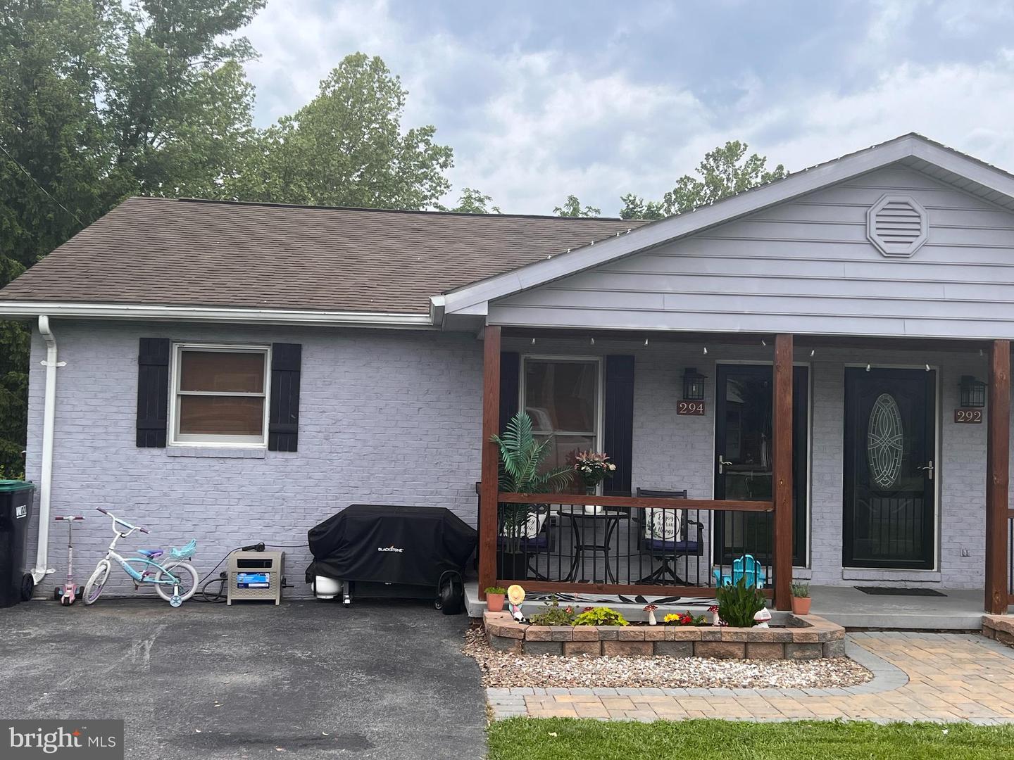 294 MILLER DR, STRASBURG, Virginia 22657, 2 Bedrooms Bedrooms, ,1 BathroomBathrooms,Residential,For sale,294 MILLER DR,VASH2011482 MLS # VASH2011482
