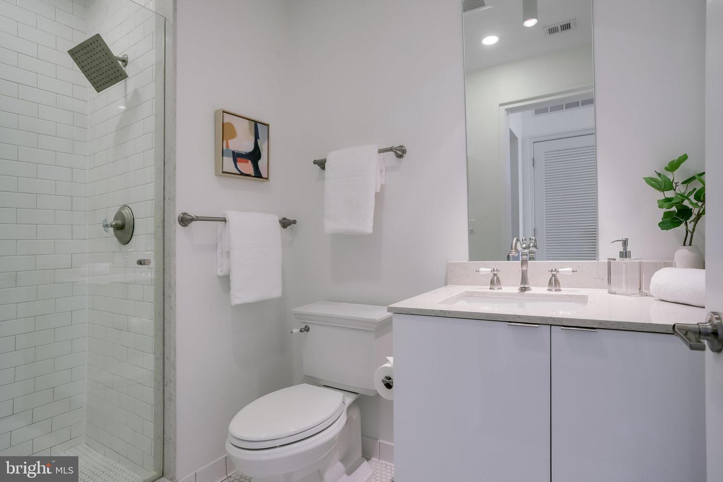1380 QUINCY ST NW #3-E, WASHINGTON, District Of Columbia 20011, 2 Bedrooms Bedrooms, ,2 BathroomsBathrooms,Residential,For sale,1380 QUINCY ST NW #3-E,DCDC2201208 MLS # DCDC2201208