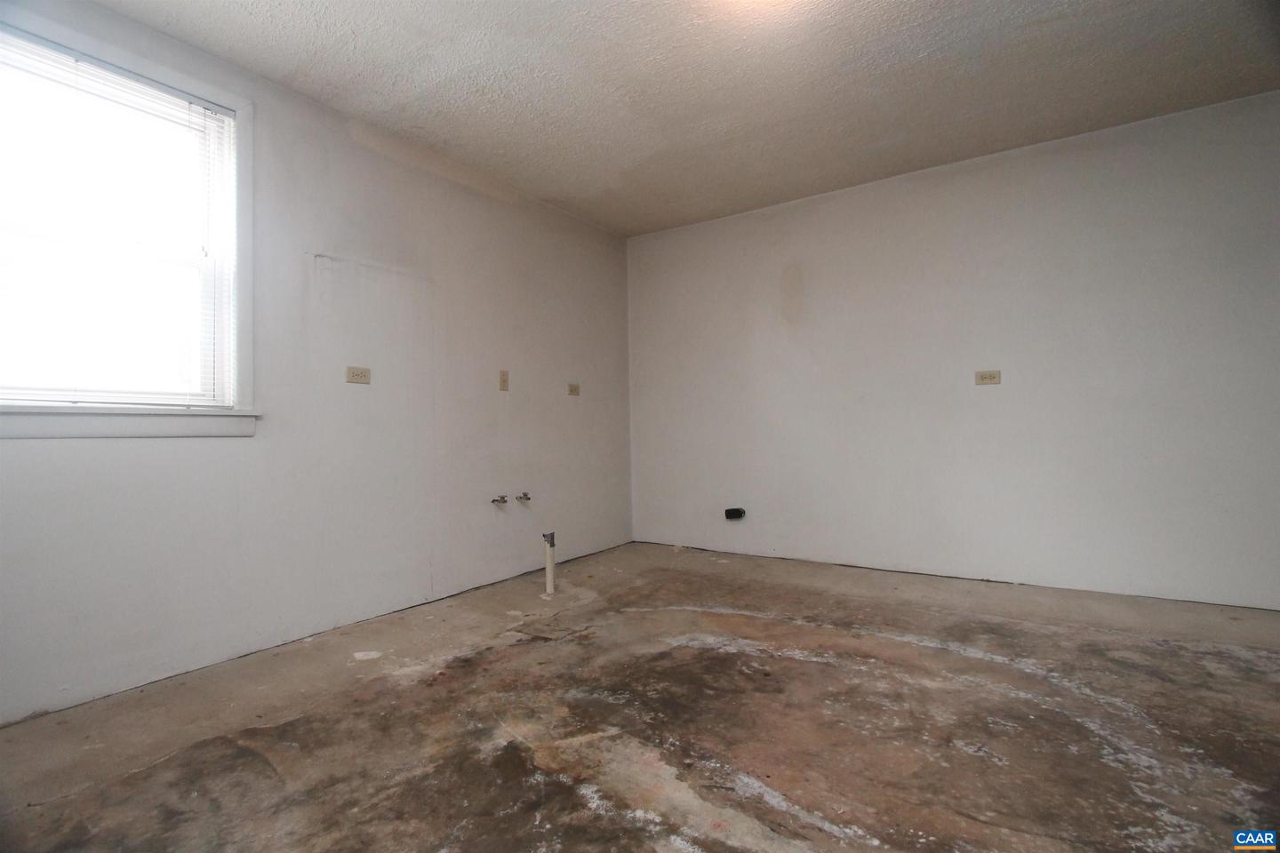5649 PARK RD, CROZET, Virginia 22932, 3 Bedrooms Bedrooms, ,2 BathroomsBathrooms,Residential,For sale,5649 PARK RD,664661 MLS # 664661