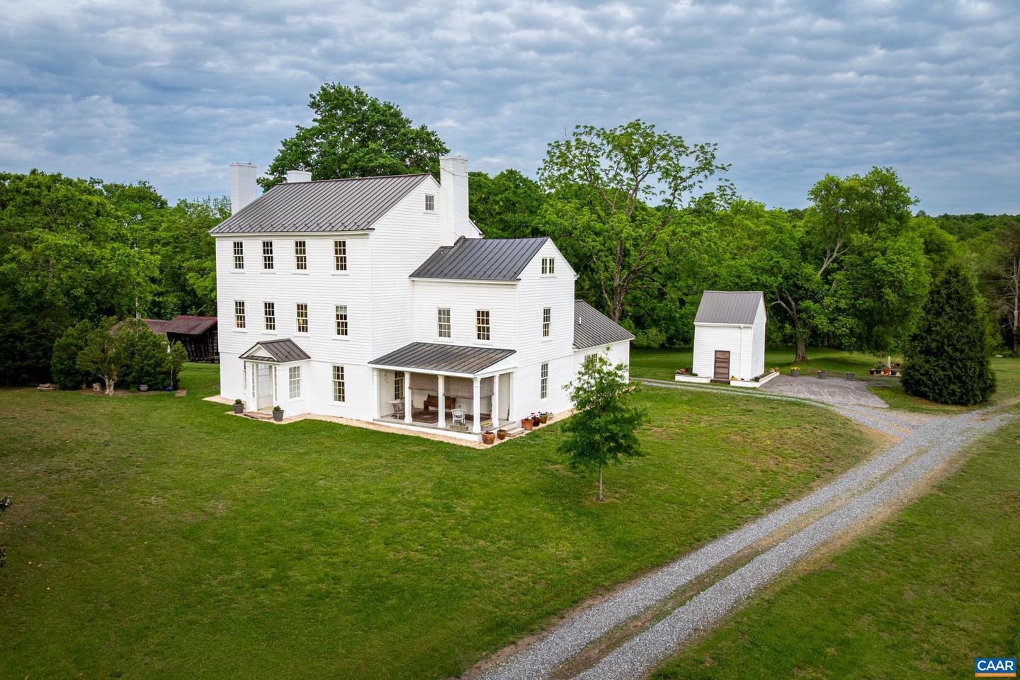 3276 BUCKINGHAM SPRINGS RD, DILLWYN, Virginia 23936, 6 Bedrooms Bedrooms, ,4 BathroomsBathrooms,Residential,For sale,3276 BUCKINGHAM SPRINGS RD,664675 MLS # 664675