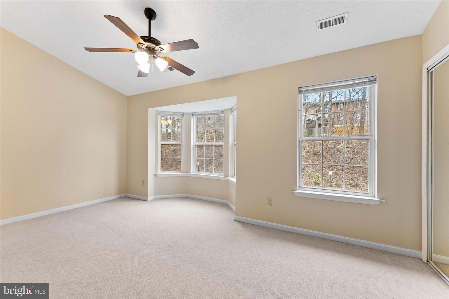 407 LAKEVIEW CT, STAFFORD, Virginia 22554, 4 Bedrooms Bedrooms, ,3 BathroomsBathrooms,Residential,For sale,407 LAKEVIEW CT,VAST2038956 MLS # VAST2038956