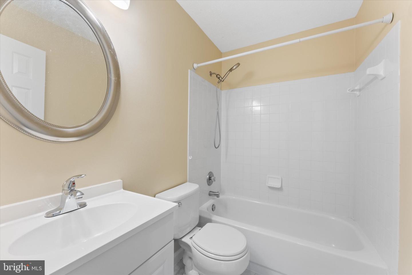 407 LAKEVIEW CT, STAFFORD, Virginia 22554, 4 Bedrooms Bedrooms, ,3 BathroomsBathrooms,Residential,For sale,407 LAKEVIEW CT,VAST2038956 MLS # VAST2038956