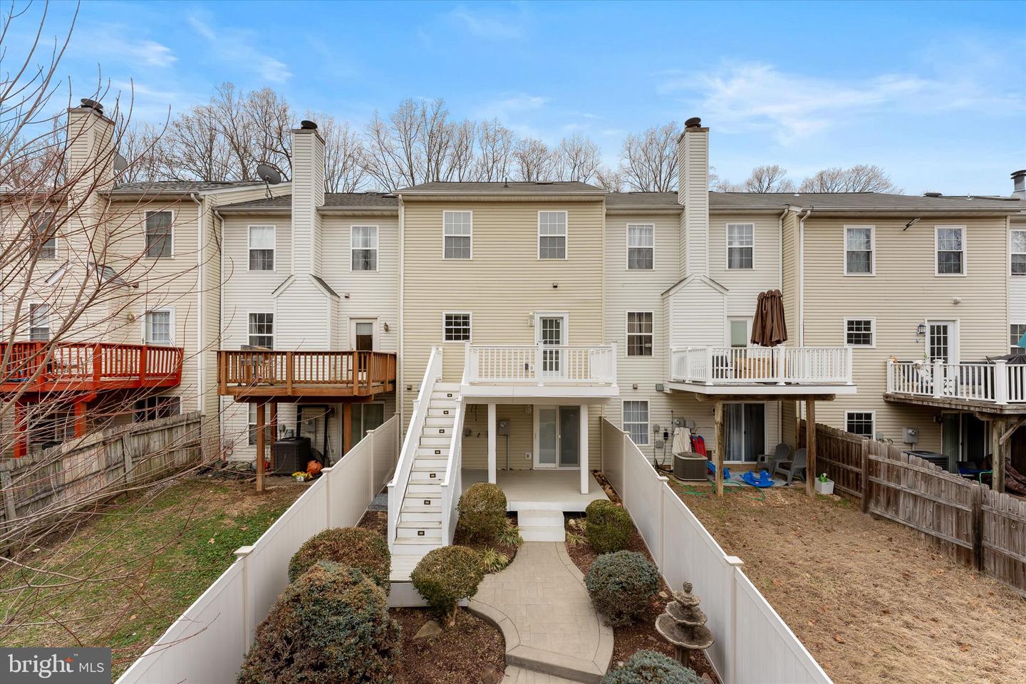 407 LAKEVIEW CT, STAFFORD, Virginia 22554, 4 Bedrooms Bedrooms, ,3 BathroomsBathrooms,Residential,For sale,407 LAKEVIEW CT,VAST2038956 MLS # VAST2038956