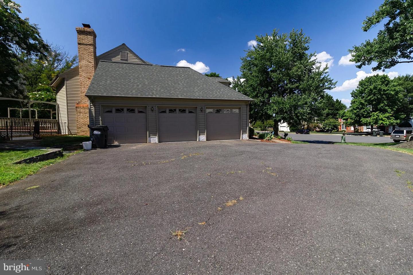 5503 CHESTERMILL CT, FAIRFAX, Virginia 22030, 4 Bedrooms Bedrooms, ,3 BathroomsBathrooms,Residential,For sale,5503 CHESTERMILL CT,VAFX2241726 MLS # VAFX2241726