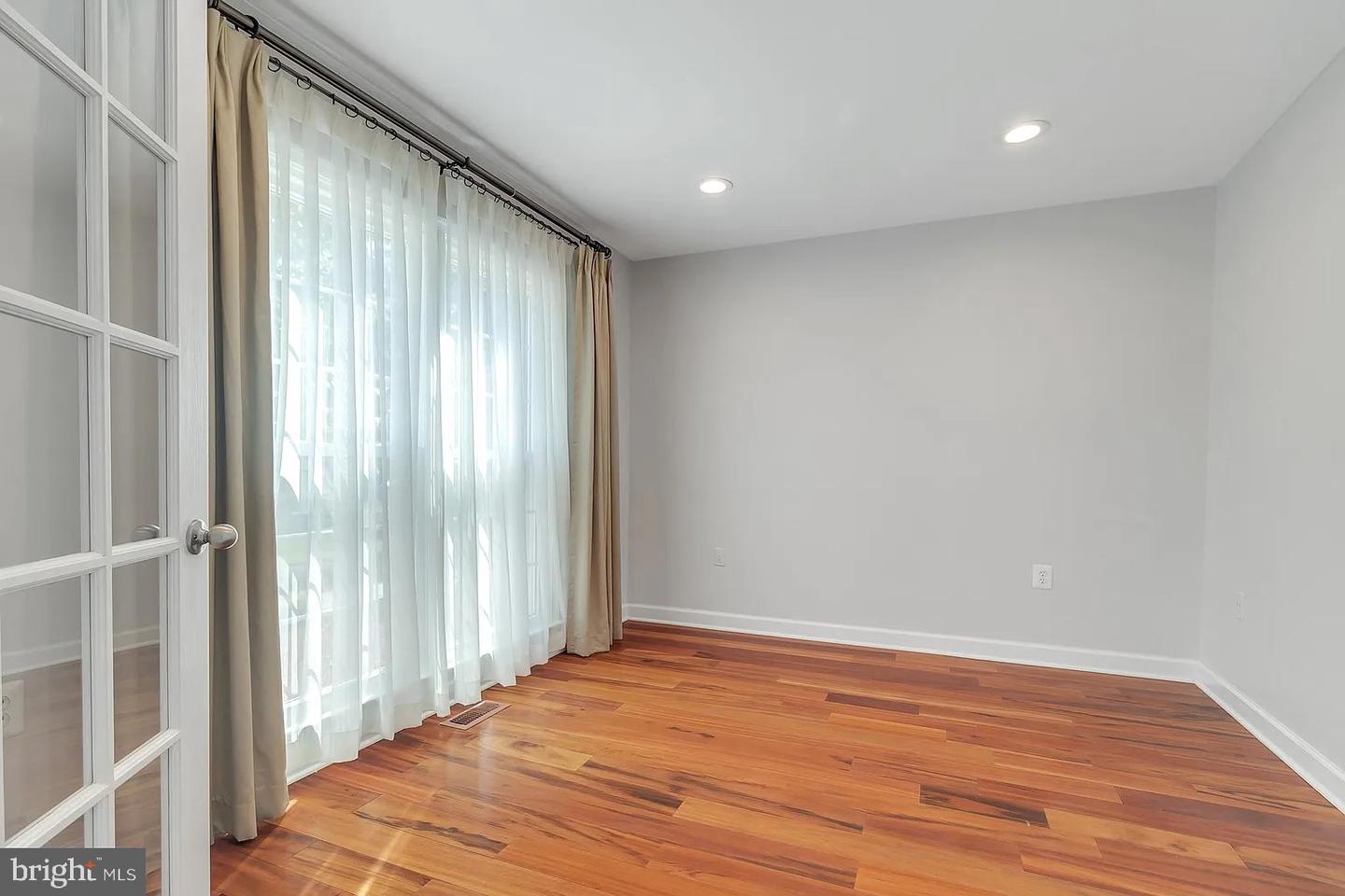 5503 CHESTERMILL CT, FAIRFAX, Virginia 22030, 4 Bedrooms Bedrooms, ,3 BathroomsBathrooms,Residential,For sale,5503 CHESTERMILL CT,VAFX2241726 MLS # VAFX2241726