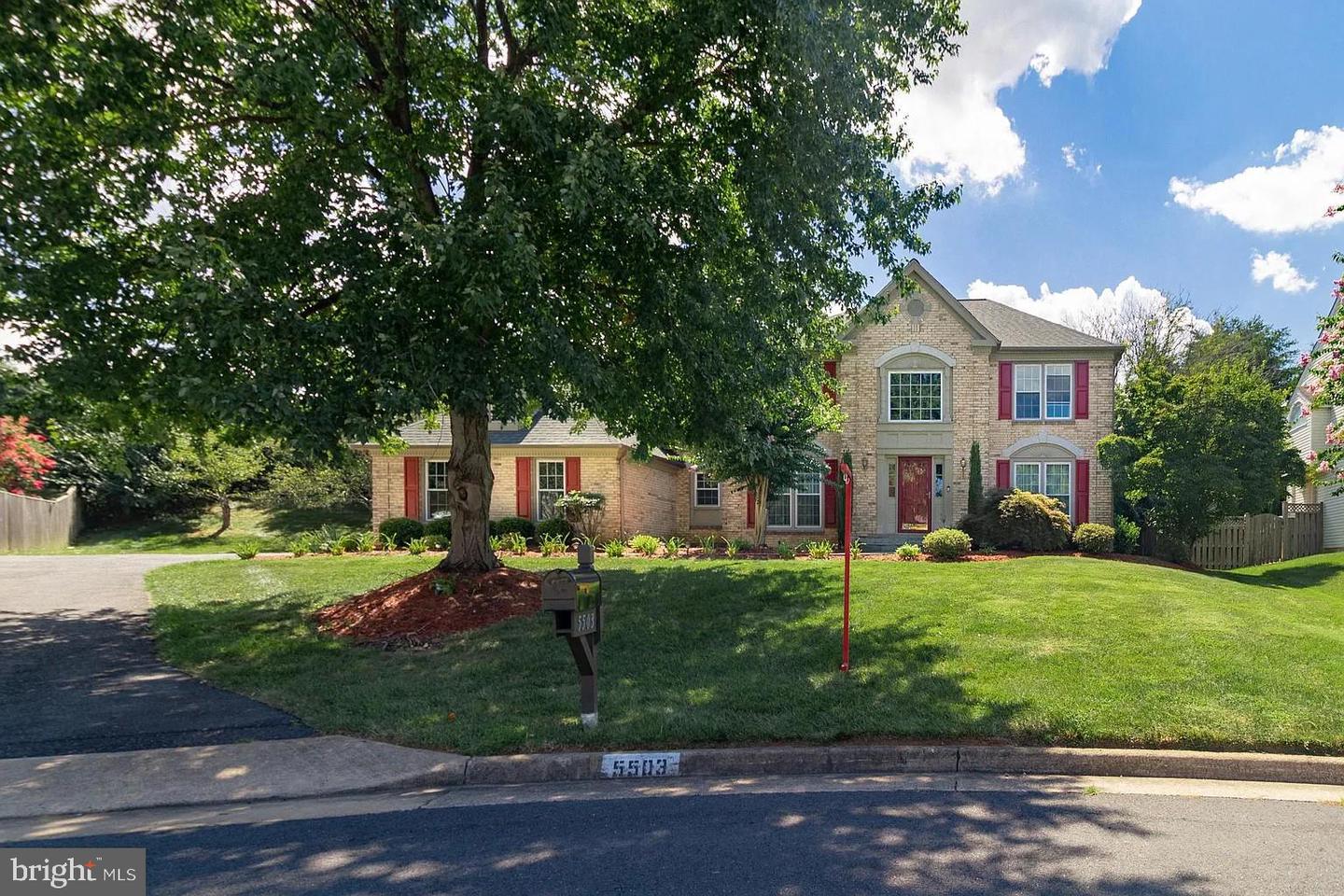 5503 CHESTERMILL CT, FAIRFAX, Virginia 22030, 4 Bedrooms Bedrooms, ,3 BathroomsBathrooms,Residential,For sale,5503 CHESTERMILL CT,VAFX2241726 MLS # VAFX2241726